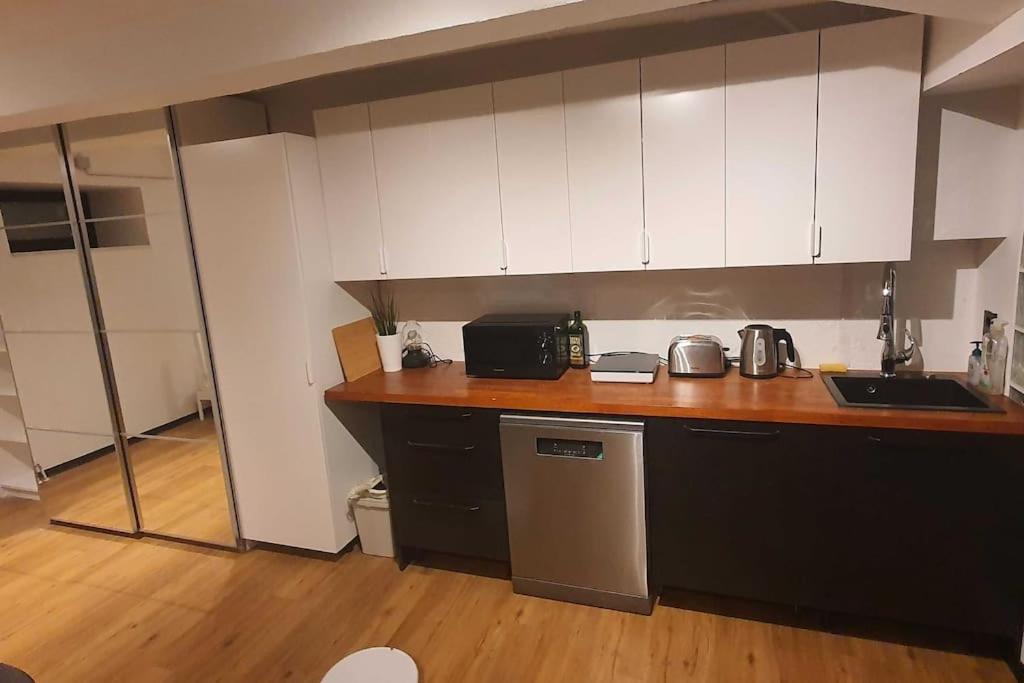 Dana-Entire Apartment Very Quiet And Central 2 Ταλίν Εξωτερικό φωτογραφία